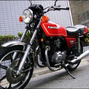 Kawasaki Z250FT